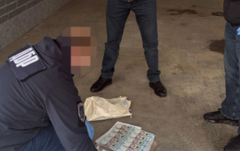 Очільника Держпраці на Хмельниччині підозрюють у корупції