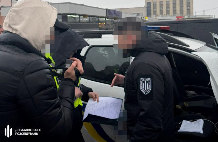 Офіцера ТЦК викрили на хабарі у $4 тисячі