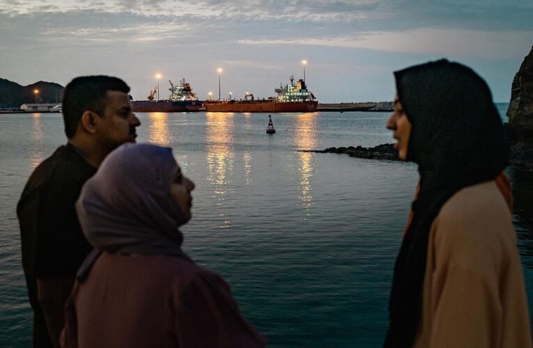 Ормузькою протокою за два дні пройшли тільки сім суден – ЗМІ