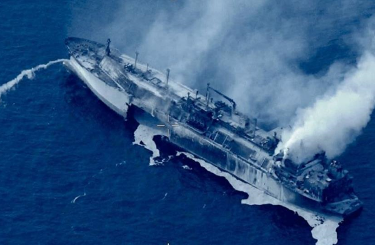 Пошкоджений російський газовоз дрейфує в Середземному морі