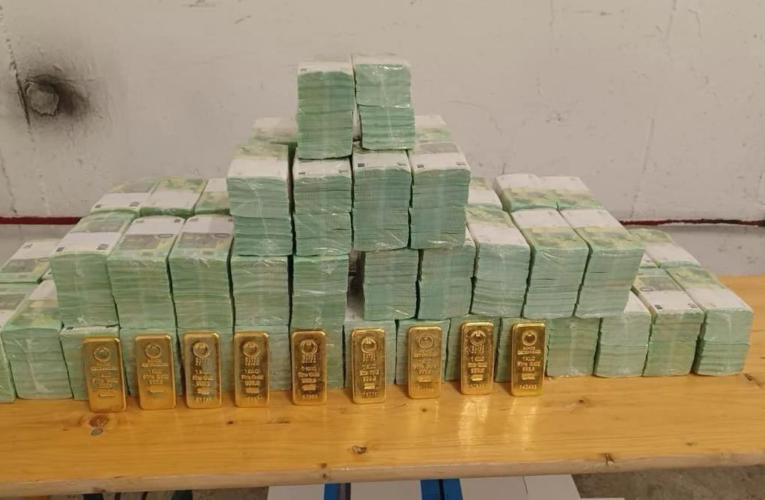 Постріл собі в ногу: що чекає на Орбана після крадіжки грошей Ощадбанку