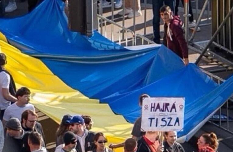 Прапор України на мітингу опозиції Угорщини спричинив скандал