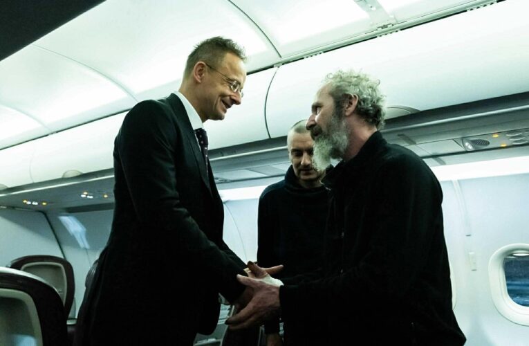 Путін “звільнив” двох угорців із полону: у МЗС відреагували