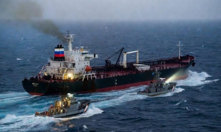 Росія планує збільшити “тіньовий флот” – розвідка