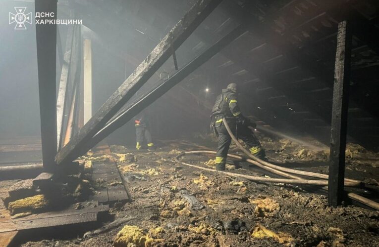 Росіяни вдарили по лікарні на Харківщині, є постраждалі