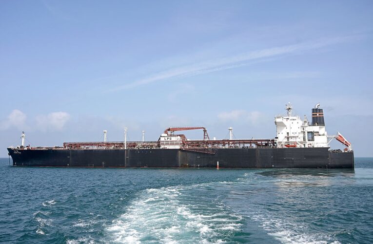 Саудівська нафта прорвалася через Ормузьку протоку