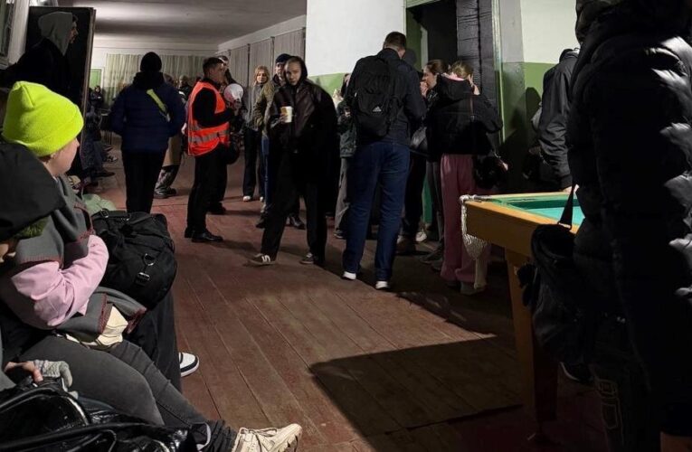 Село на Кіровоградщині прихистило 700 пасажирів потяга під час нічної атаки