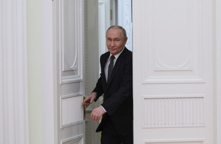 Скинутися на війну. Путін зібрав гроші з бізнесу