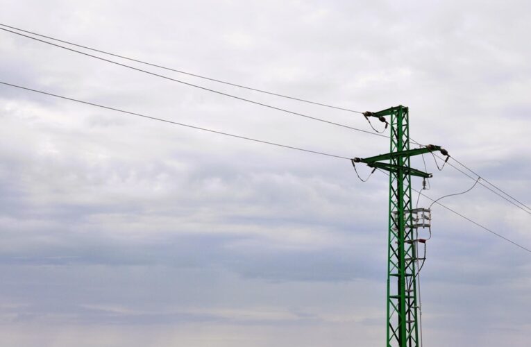 Словаччина офіційно заявила Україні про зупинку аварійної енергодопомоги