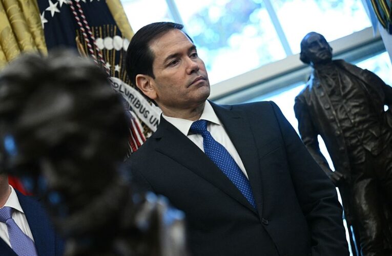 США наказали усім своїм посольствам світу терміново посилити безпеку – ЗМІ