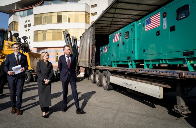 США передали Україні техніку для меліорації