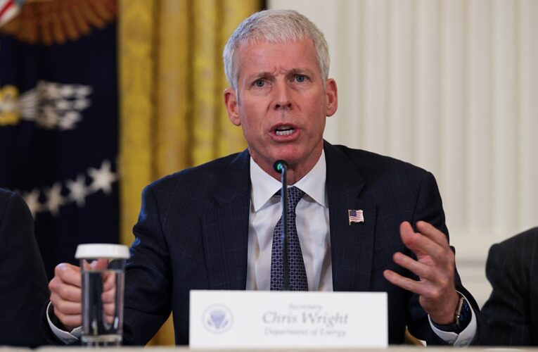 США поки не готові супроводжувати танкери через Ормузьку протоку