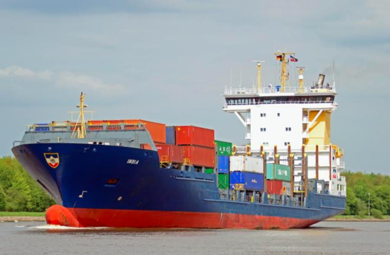 США виключили три російські судна зі санкційного списку