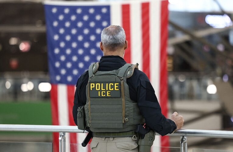 США знову депортували десятки росіян