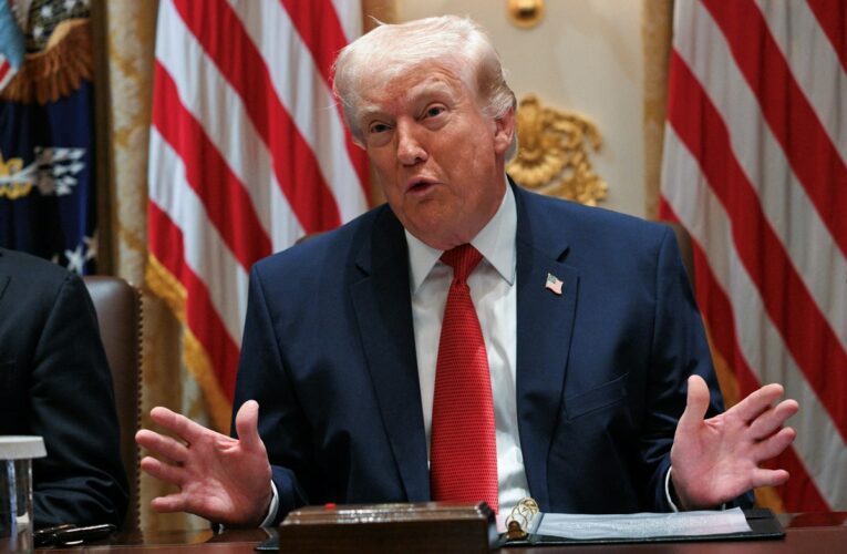 Трамп: Ми можемо захопити нафту в Ірані