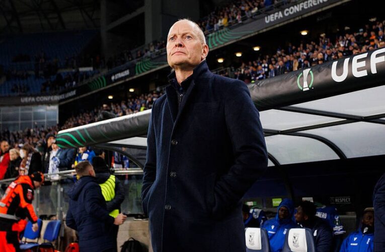 Тренер Леха прокоментував болючий виліт від Шахтаря