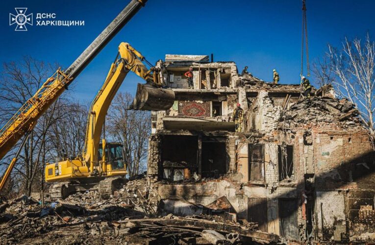 У Харкові завершили пошукові роботи після атаки РФ