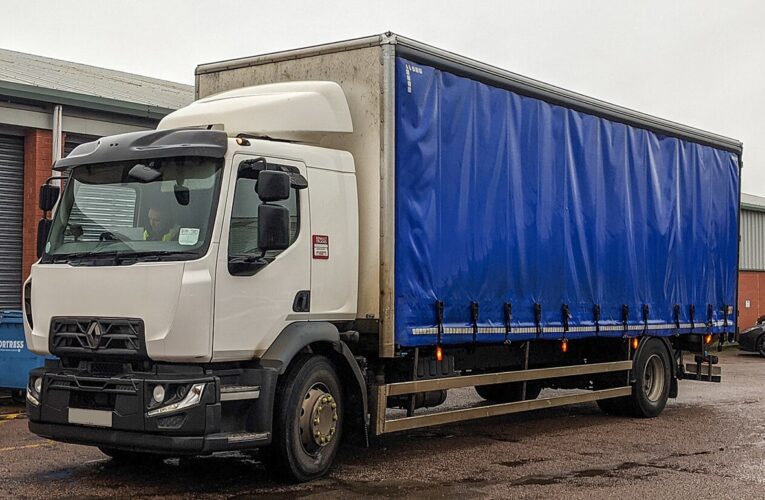 У лютому українці придбали 880 вантажівок: які марки найчастіше обирали