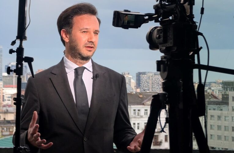 У МЗС розповіли про тристоронні переговори Україна-США-РФ