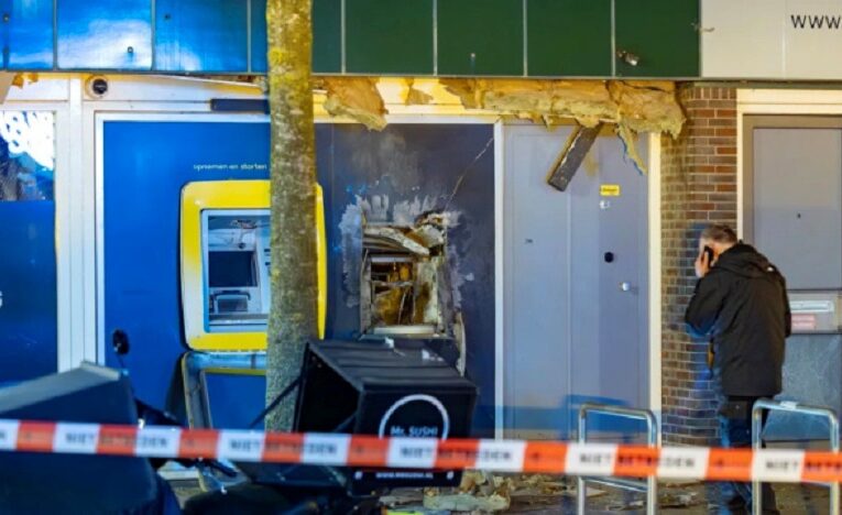 У Нідерландах сталася серія підривів банкоматів, є постраждала