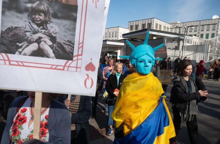 Українці визначилися зі ставленням до США