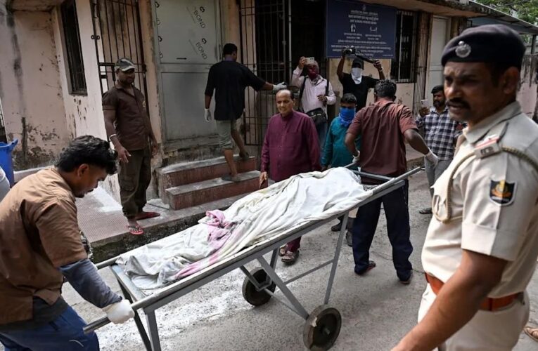 В Індії під час пожежі в лікарні загинули щонайменше десять людей