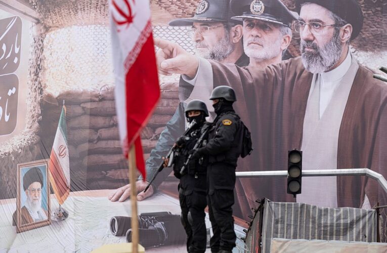 В Ірані продовжуються масові арешти