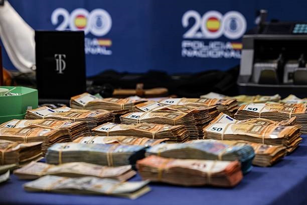 В Іспанії українських біженок експлуатували для відмивання мільйонів євро