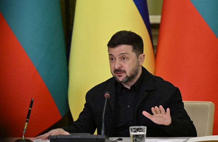 Зеленський: Трамп бачить лиш один шлях до миру