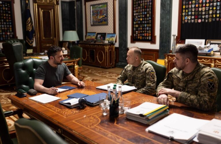 Зеленський заявив про активізацію росіян на фронті