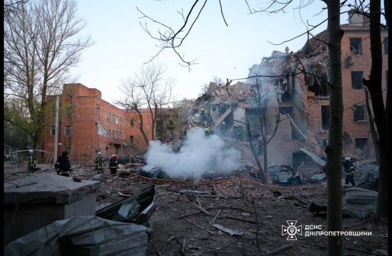 Ворог масовано атакував Дніпро