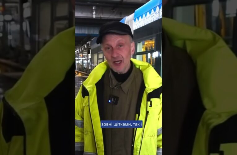 Як у трамвайних депо “Київпастрансу” готують вагони до виходу на лінію