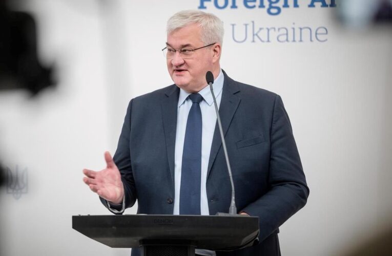 Атака на Україну: Сибіга закликав розблокувати пакети санкцій та допомогу