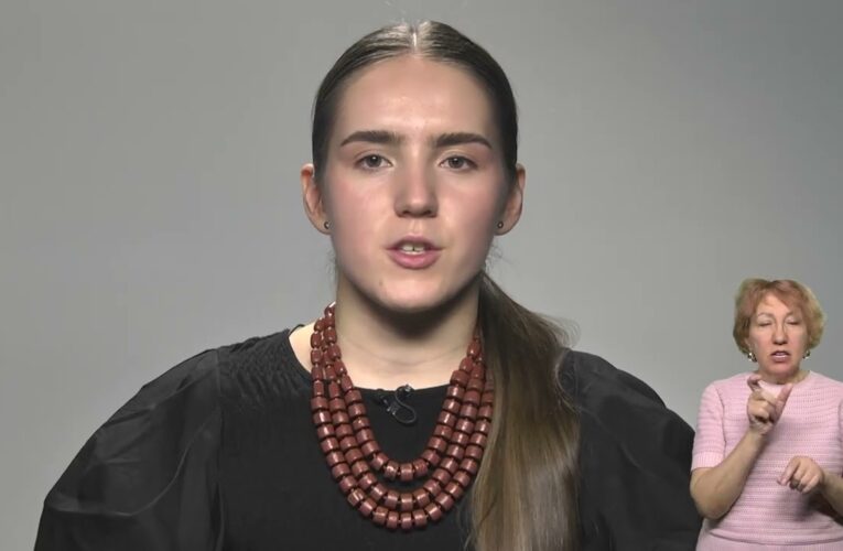 Як оцінюють іспитову роботу осіб, які мають намір набути громадянство