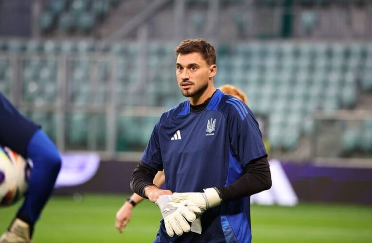 Ексголкіпер збірної України провів дебютний матч у Другій лізі
