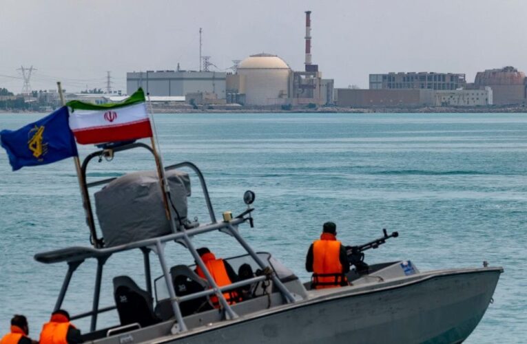 Іран заявив про влучання поблизу Бушерської АЕС