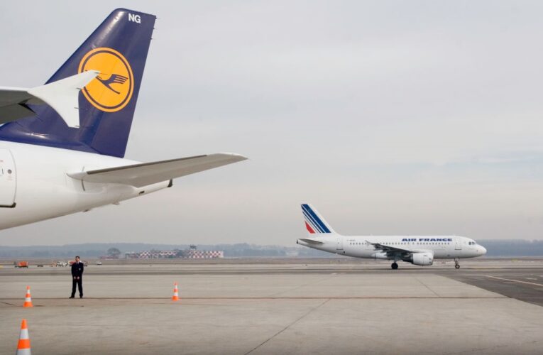 Італія почала обмежувати заправку літаків