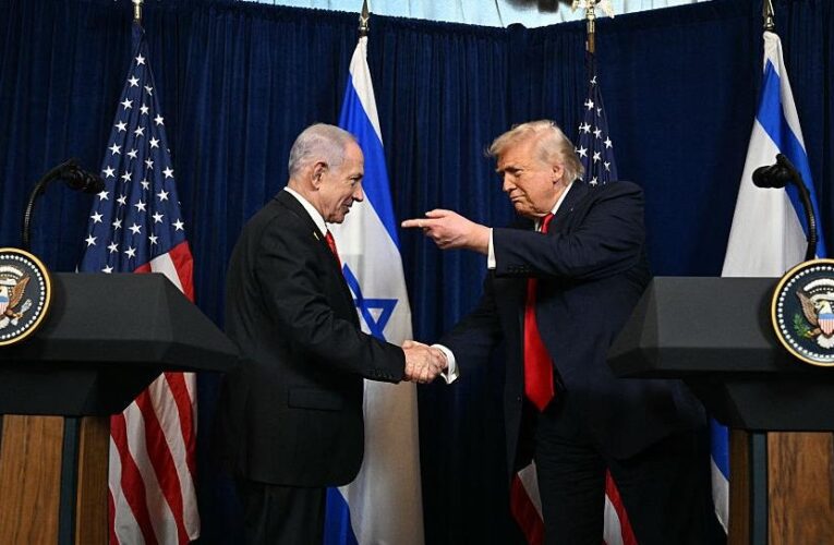 Ізраїль під тиском Трампа погодився на прямі переговори з Ліваном – ЗМІ