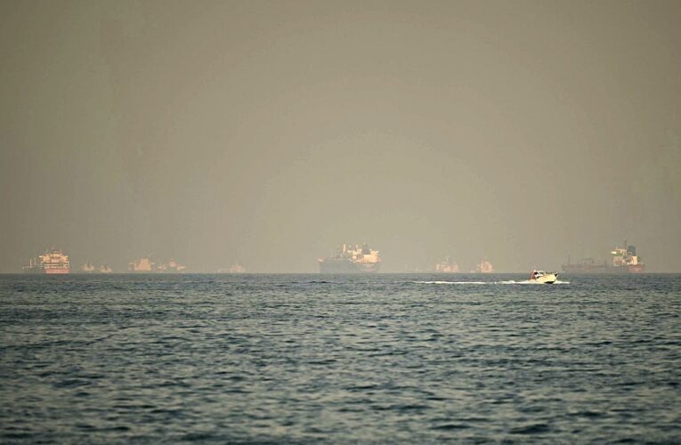 Катар відновив рух суден після блокування Ормузької протоки