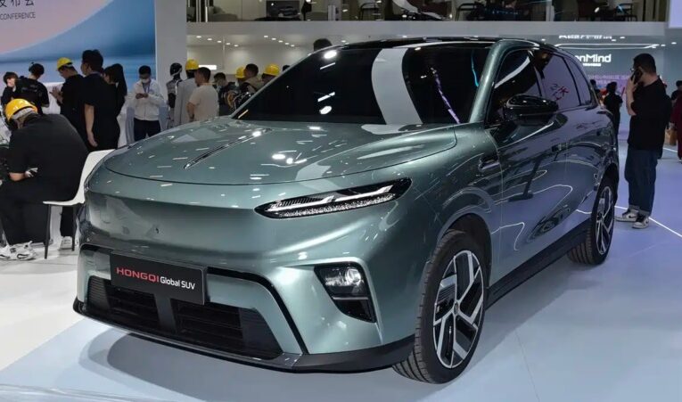 Китайська Hongqi представила свій перший кросовер для міжнародного ринку