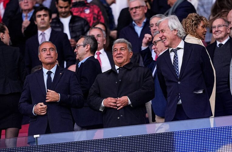 Лапорту розлютило суддівство в матчі Барселони в ЛЧ аж до дзвінка Чеферіну