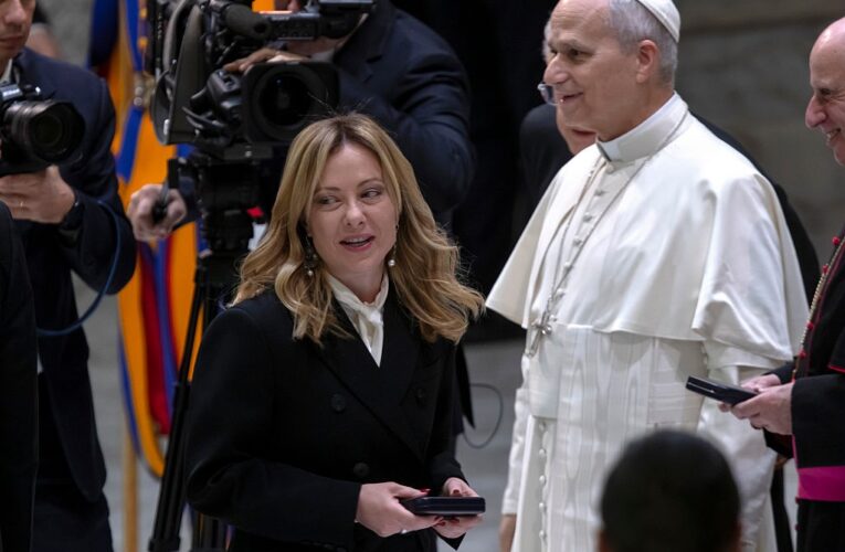 Мелоні стала на захист Папи Лева після критики Трампа