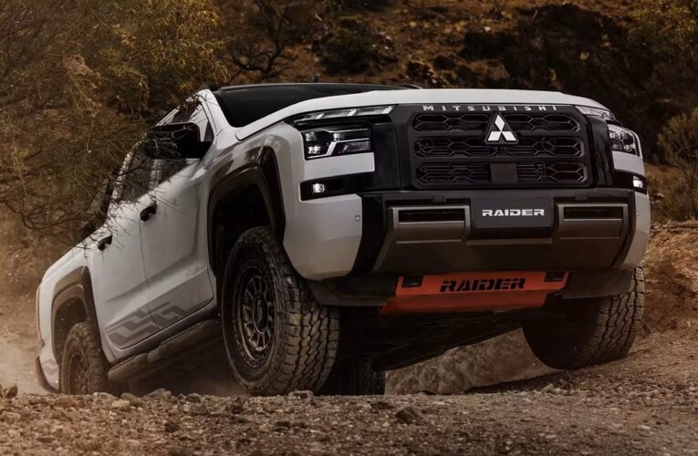 Mitsubishi представила позашляховий пікап Triton Raider