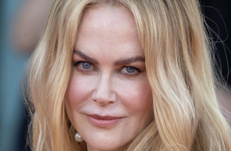 Ніколь Кідман готується стати доулою смерті після втрати матері