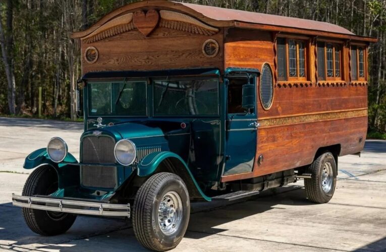 Один із найстаріших у світі: на аукціон виставили автодім 1928 року