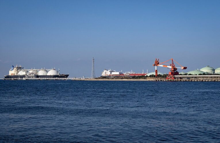 Перший СПГ-танкер пройшов Ормузькою протокою