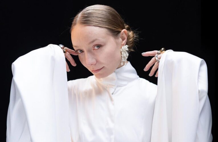 Пісню України на Євробачення-2026 переспівали російською