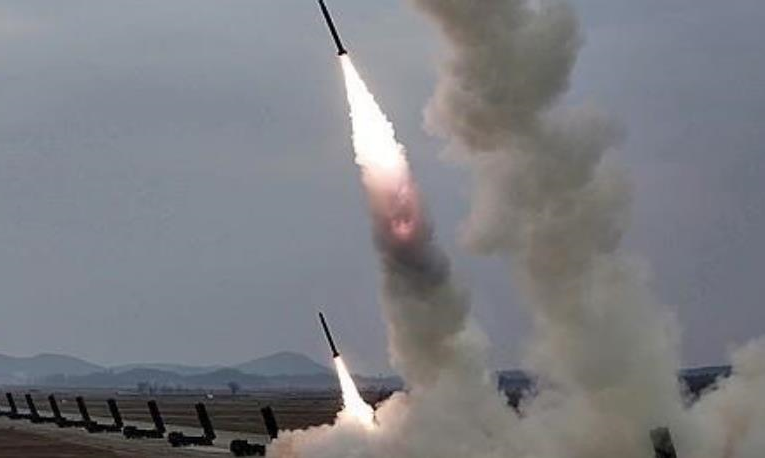 Північна Корея запустила низку балістичних ракет