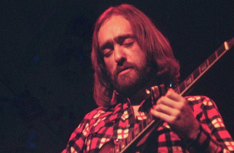 Помер легендарний британський співак Дейв Мейсон