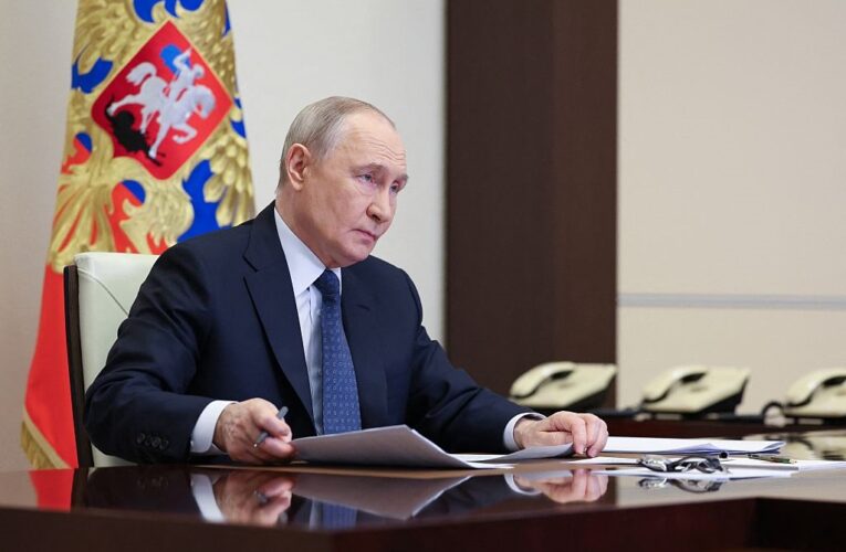 Путін визнав негативну динаміку економіки РФ